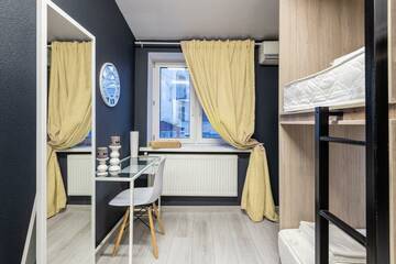 Капсула в  10-местном общем номере в Хостеле Хостелы Рус Театральная